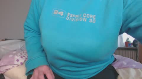 Nadine online show from December 25, 3:17 pm