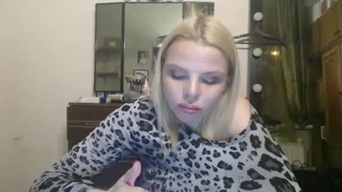 nadyagt online show from March 27, 5:58 pm