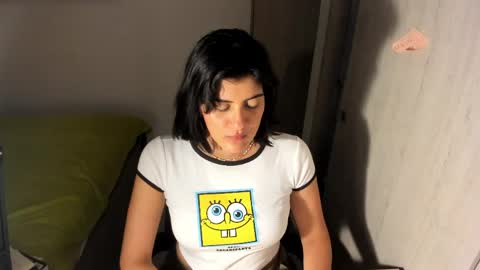 independent model online show from April 21, 3:57 am