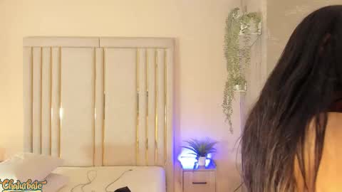 nahomycarterr online show from February 1, 11:40 am