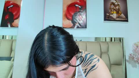 Naia x online show from April 11, 6:34 pm