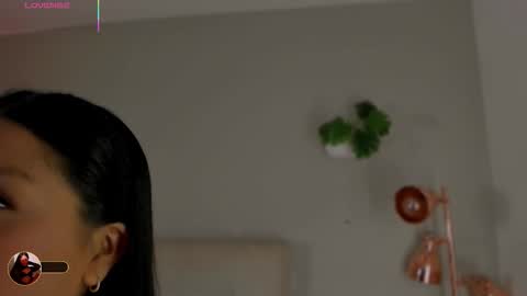 INSTAGRAM  m2221     online show from February 26, 9:56 am