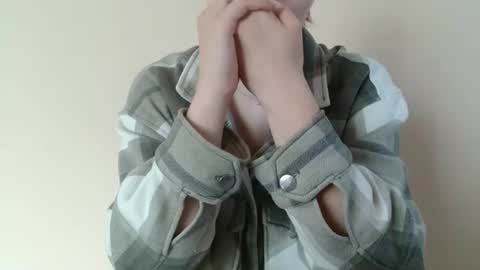 Nana online show from April 22, 6:20 am