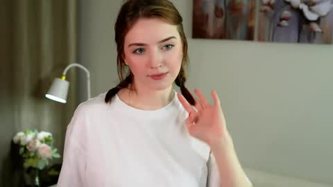 Kiana online show from April 20, 7:44 am