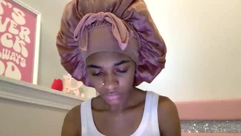 nanaonn online show from March 10, 8:13 pm