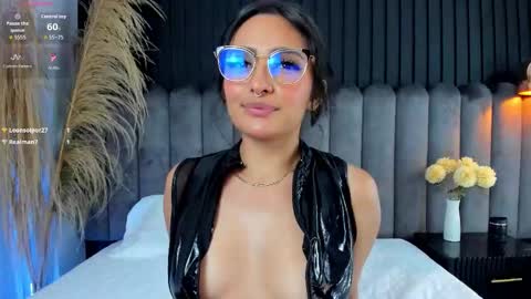 Nanda online show from February 9, 9:39 pm