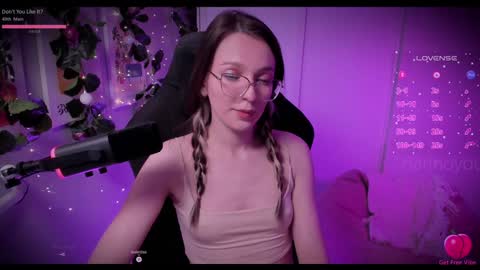 NannoNancy online show from December 29, 8:37 pm