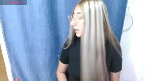 nanylux online show from July 25, 6:11 am