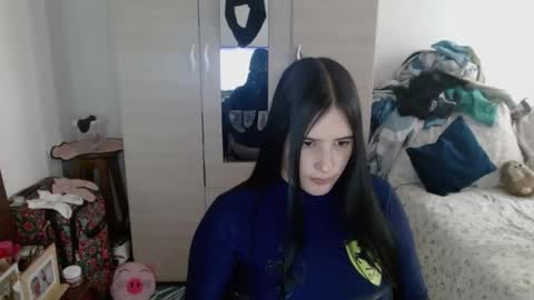 naomi_d online show from May 1, 10:04 pm