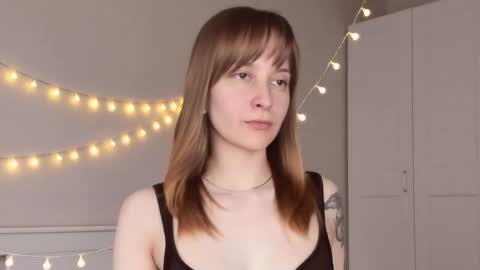 Naomi online show from April 4, 3:08 pm