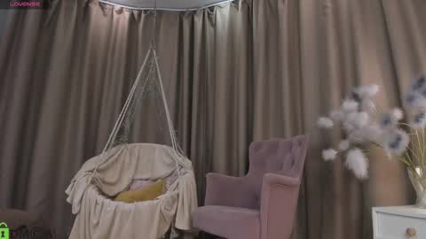 Naomi online show from October 25, 1:06 am