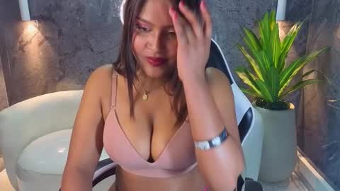 Snapshot of naomi_tp chatting on September 23, 8:04 pm Naomi  online show from September 23, 8:04 pm