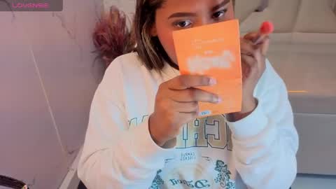 Naomi  online show from May 28, 12:47 pm