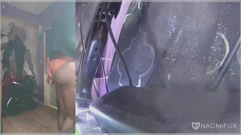 Snapshot of naomifux chatting on March 4, 6:39 pm Naomi online show from March 4, 6:39 pm