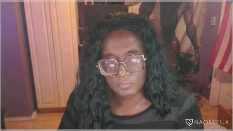 Snapshot of naomifux chatting on March 6, 11:09 pm Naomi online show from March 6, 11:09 pm