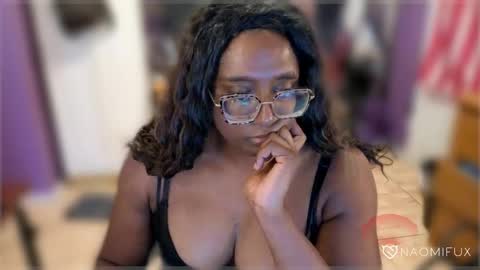 Snapshot of naomifux chatting on February 12, 5:16 pm Naomi online show from February 12, 5:16 pm