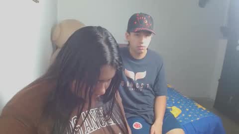 naomyandpablot online show from January 18, 6:11 am