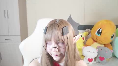 Naree online show from October 31, 2:39 pm