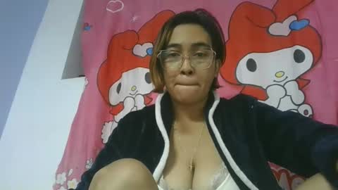 narindra884634 online show from May 27, 4:09 am