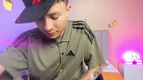 Nascary Fox online show from April 18, 2:41 pm