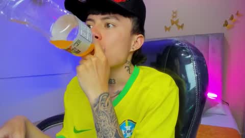 Nascary Fox online show from February 26, 8:12 pm