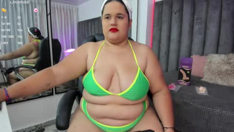 Snapshot of natalia_curvy1 chatting on March 10, 6:12 pm Nathalia online show from March 10, 6:12 pm