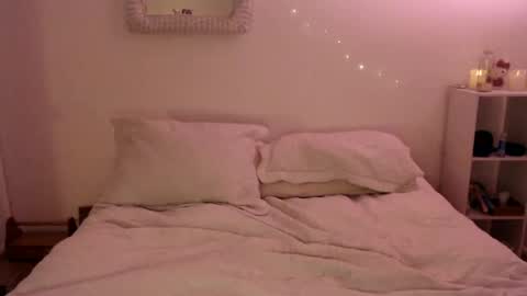 Snapshot of natalie6vmu chatting on September 11, 6:47 am Natalie Six online show from September 11, 6:47 am