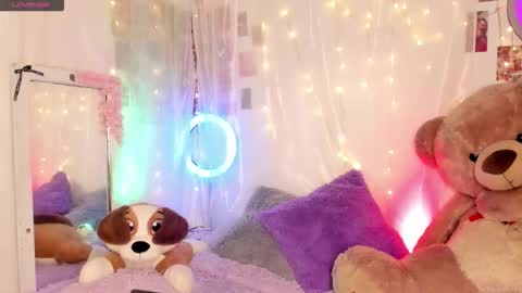       online show from March 15, 11:30 pm