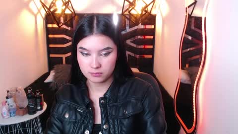 natalie  online show from April 3, 8:16 pm