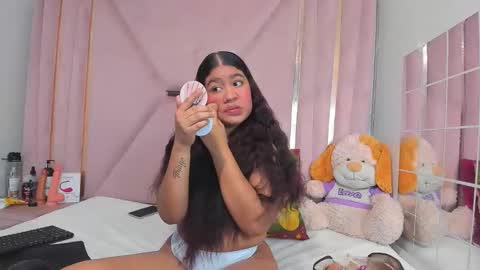 natalieevansx online show from November 24, 12:04 pm