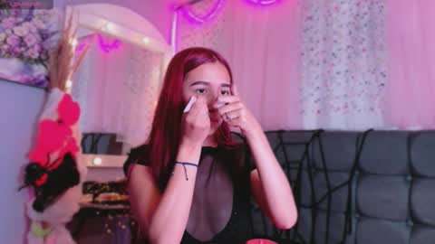 natalliapradas online show from October 18, 1:59 pm