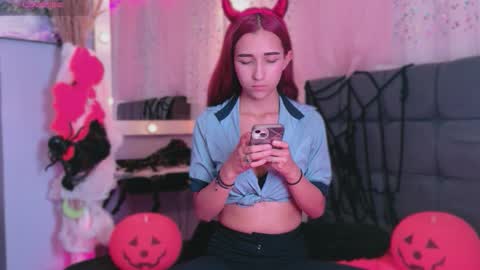 natalliapradas online show from October 21, 8:12 pm