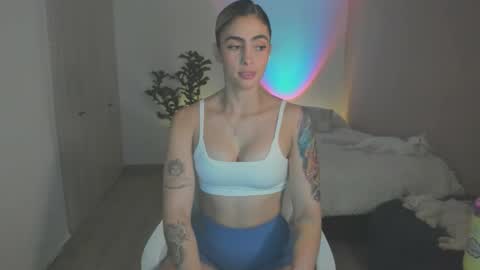 anatalybee online show from March 22, 1:20 am