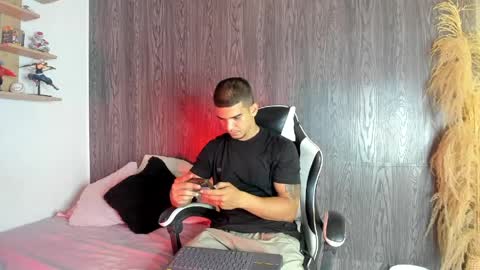 natan_77 online show from April 7, 2:24 am