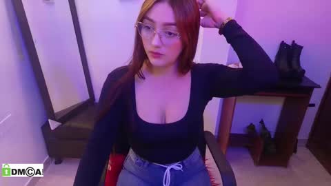 natasha_romanof18 online show from February 12, 4:38 am