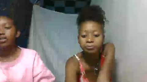 nathalia069 online show from June 16, 7:29 pm