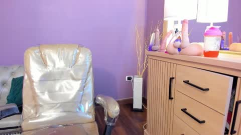 nathalie rossel online show from February 12, 7:17 pm