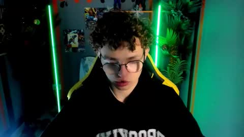 Nathan online show from December 21, 10:32 am