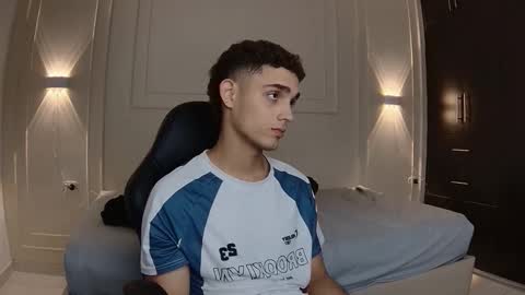 nathan_shimmer online show from February 5, 10:46 pm