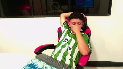 NathanBrooks online show from December 17, 11:55 pm