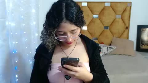 nathy_voyeur online show from March 20, 6:07 am