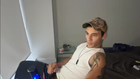 native_boy2 online show from March 31, 5:52 am