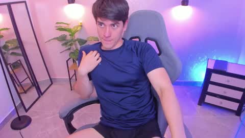 Nathaniel online show from March 27, 9:05 pm