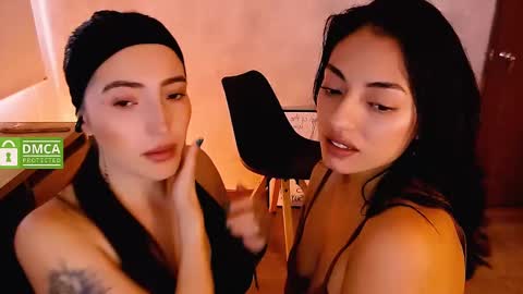 Natalia  Valeria online show from February 25, 2:15 pm