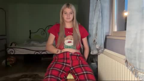 Andreea online show from November 26, 5:05 am