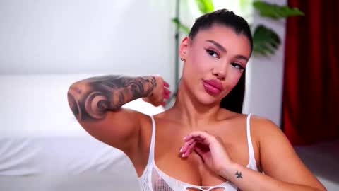 Snapshot of natydesiree chatting on September 30, 7:19 am Naty online show from September 30, 7:19 am