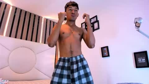 natzuki_ online show from February 14, 12:30 pm