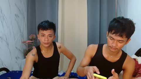 itzme cyril online show from April 23, 2:41 am