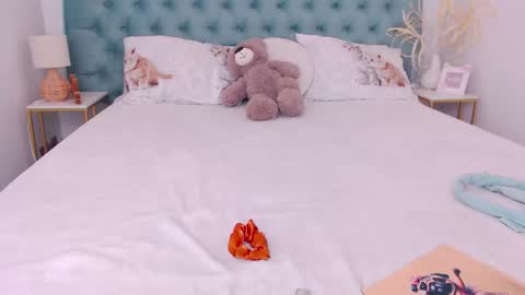 Snapshot of naughty_kittyy1 chatting on October 8, 2:01 pm Maria  online show from October 8, 2:01 pm