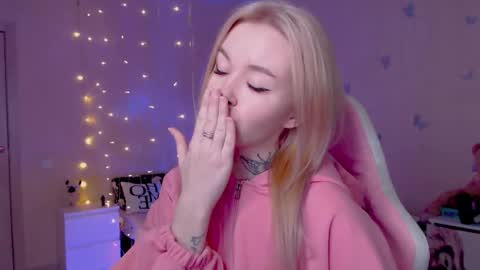 Mable online show from April 2, 1:13 am